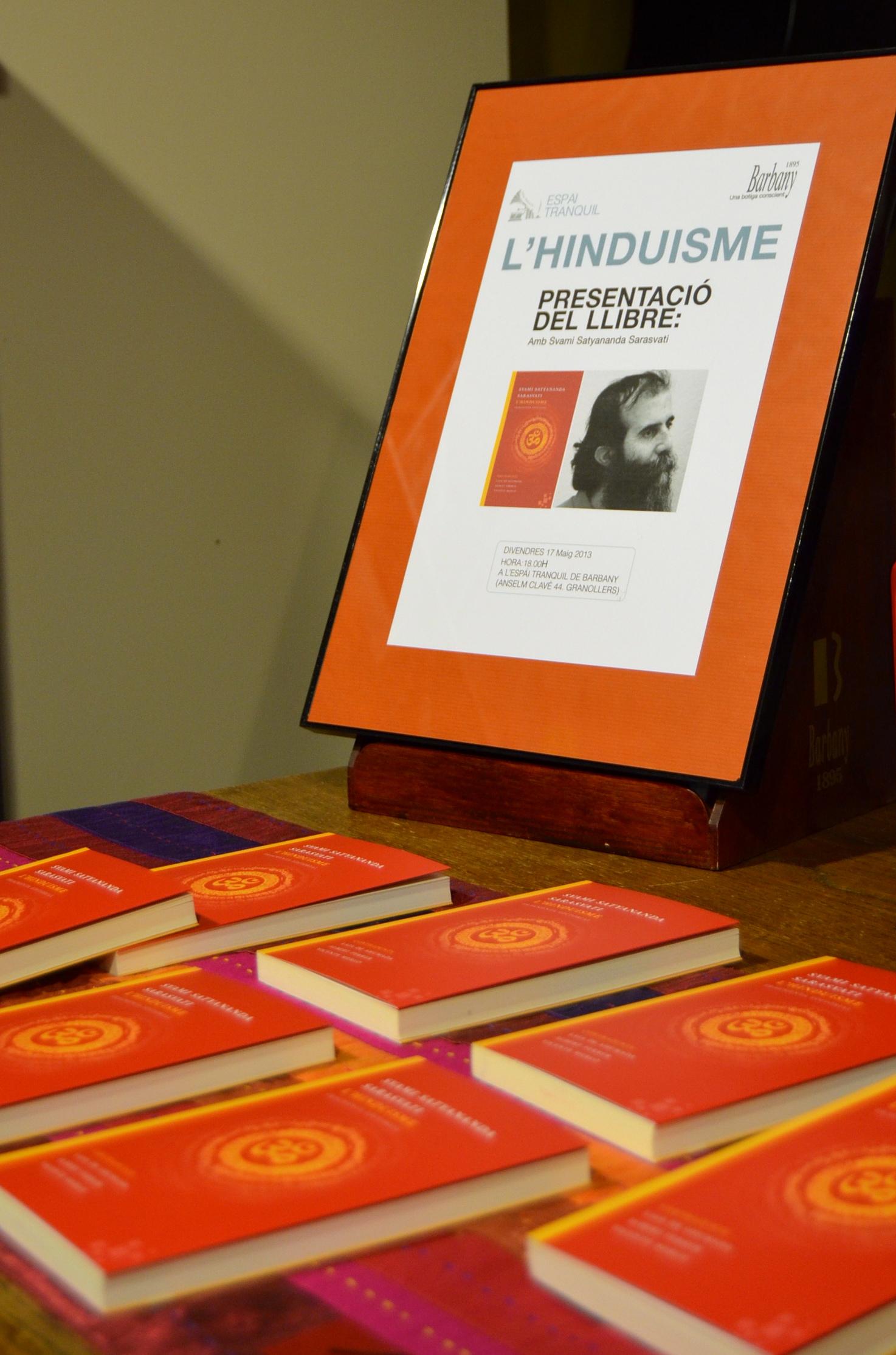 Presentació de L'hinduisme a Granollers - 1 (foto: Advaitavidya)