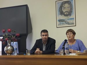 Dolors Bramon presenta la conferència "Entendre i comprendre l' Islam", de Jaume Flaquer, a Olot - ter